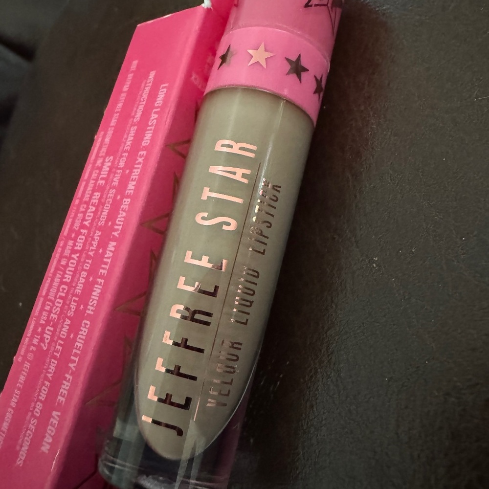 Jeffree Star Velour Liquid Lipstick-Nude